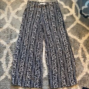 Patterned flare pants